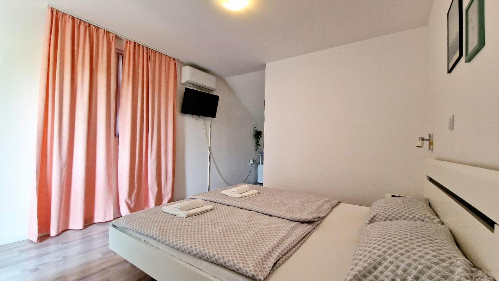 Cozy Room Peny Karlovac Buitenkant foto